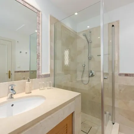 Sun-kissed Duplex Penthouse Apartament Marbella