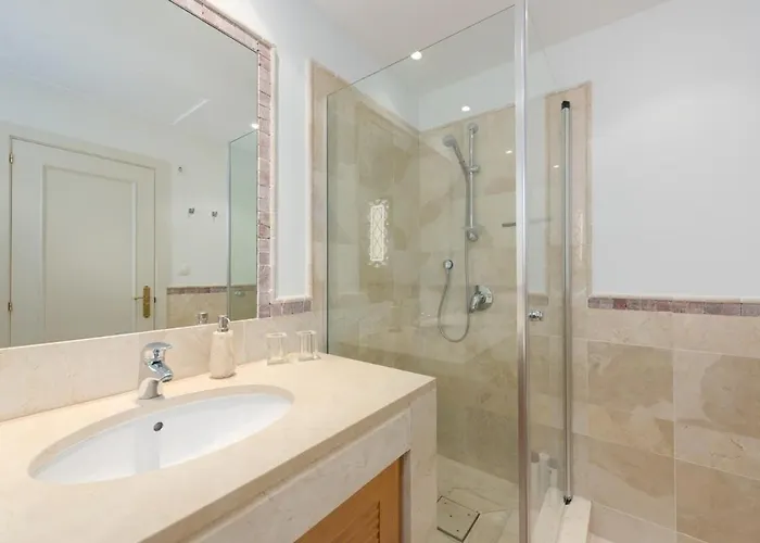 Sun-kissed Duplex Penthouse 公寓 马尔韦利亚
