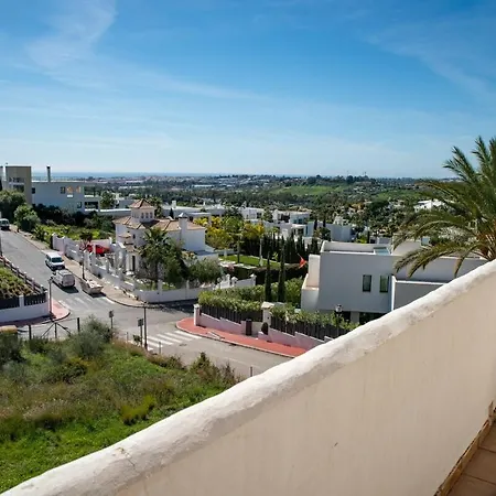 Sun-kissed Duplex Penthouse Διαμέρισμα