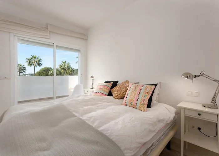 Sun-kissed Duplex Penthouse Lejlighed